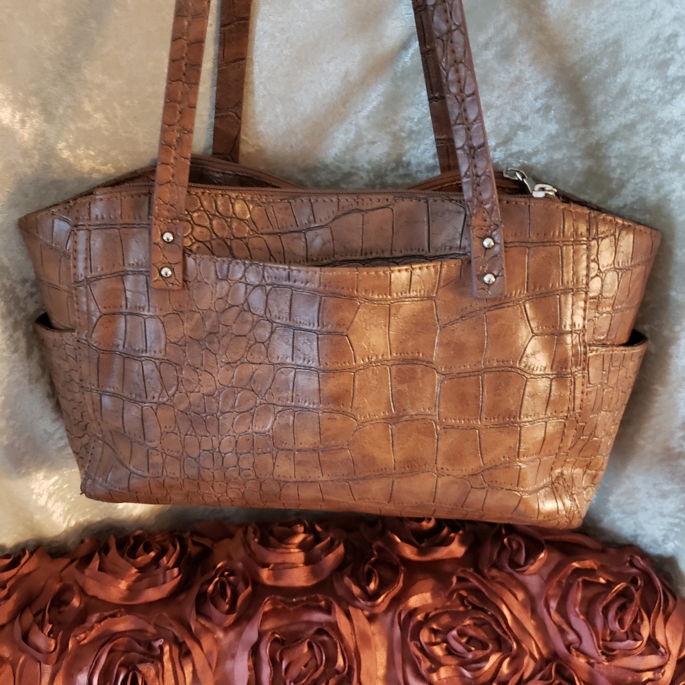 Relic handbag - Picture 5 of 8